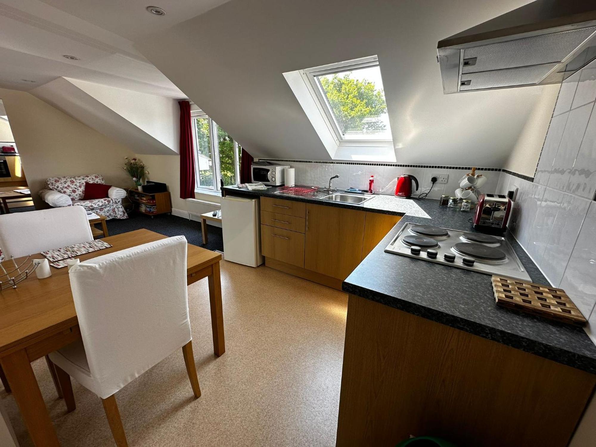 Holly Hill Apartment *